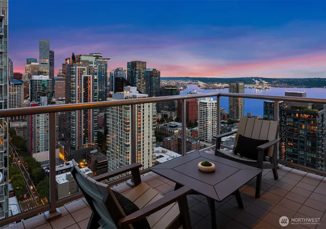 Photo 4 of Condo for sale at 583 Battery St #3704N, Seattle, WA 98121 | MLS# NWM2540298 | Listing updated on 2026-10-15