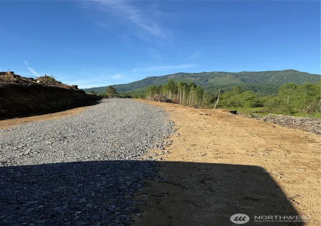 Photo 4 of Sale Pending at 215 Mineral Rd N, Mineral, WA 98355 | MLS# NWM2540318 | Listing updated on 2026-09-29
