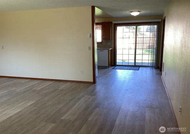 Photo 4 of Sale Pending at 2718 Mt Vista Rd #A, Centralia, WA 98531 | MLS# NWM2540329 | Listing updated on 2026-10-01