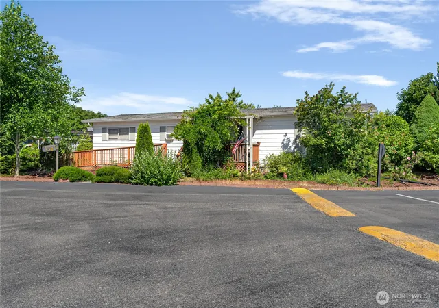 Manufactured home for sale at 3 Meander Way, Aberdeen, WA 98520 | MLS# NWM2540381