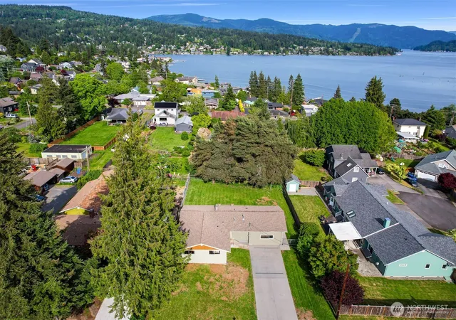 Photo 2 of Single family home for sale at 2600 Sylvan St, Bellingham, WA 98226 | MLS# NWM2540411 | Listing updated on 2026-10-02
