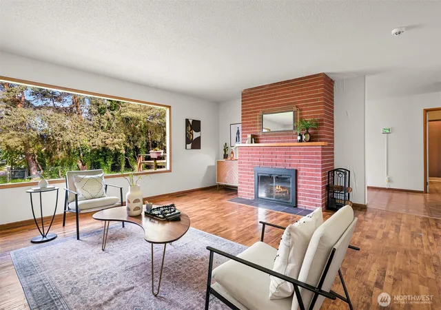 Photo 3 of Single family home for sale at 2600 Sylvan St, Bellingham, WA 98226 | MLS# NWM2540411 | Listing updated on 2026-10-02