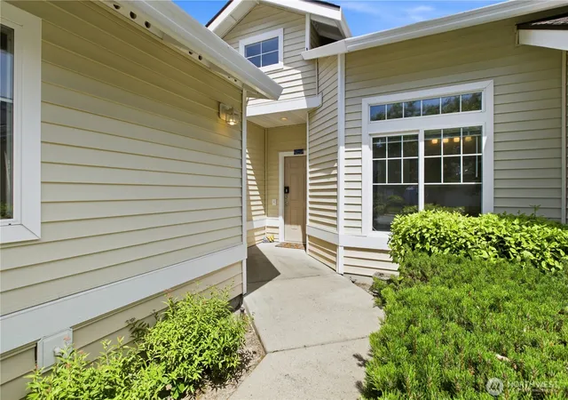 Photo 3 of Sale Pending at 6026 Marshall Ave Se #A, Auburn, WA 98092 | MLS# NWM2540421 | Listing updated on 2026-09-25