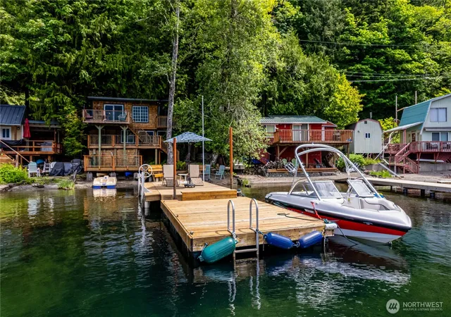 Photo 1 of Sale Pending at 35030 N Shore Dr, Mount Vernon, WA 98274 | MLS# NWM2540430 | Listing updated on 2026-09-29
