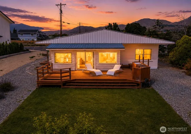 Photo 3 of Single family home for sale at 622 S 1st Street, Brewster, WA 98812 | MLS# NWM2540448 | Listing updated on 2026-09-22