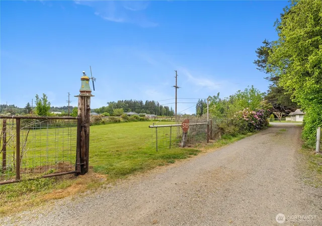 Photo 3 of Single family home for sale at 16610 100th Street Ne, Granite Falls, WA 98252 | MLS# NWM2540451 | Listing updated on 2026-09-22