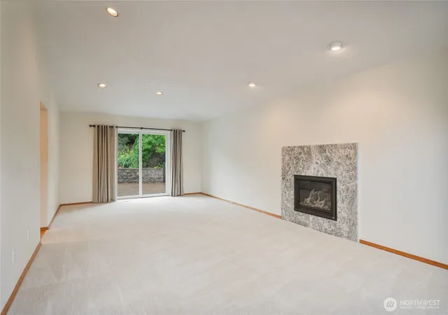 Photo 4 of Sale Pending at 38 View Ridge Cir, Longview, WA 98632 | MLS# NWM2540457 | Listing updated on 2026-10-01