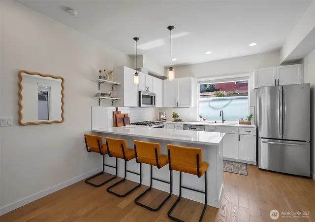 Photo 4 of Sale Pending at 5244 Brooklyn Ave NE #A, Seattle, WA 98105 | MLS# NWM2540468 | Listing updated on 2026-09-25