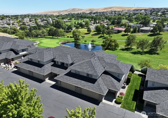 Photo 1 of Townhouse for sale at 3710 W Cyn Lakes Dr #D102, Kennewick, WA 99337 | MLS# NWM2540478 | Listing updated on 2026-09-22