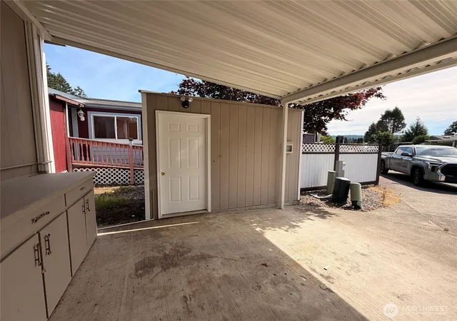 Photo 3 of Manufactured home for sale at 201 W Oakview Ave #24, Centralia, WA 98531 | MLS# NWM2540493 | Listing updated on 2026-09-29