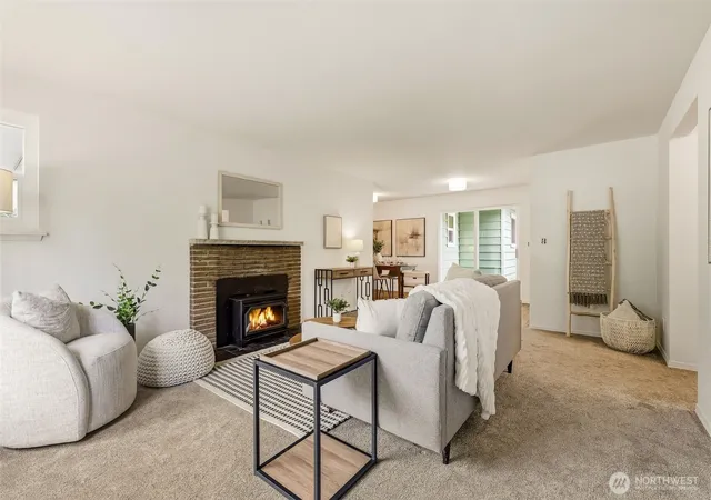 Photo 4 of Sale Pending at 20211 24th Avenue NE, Shoreline, WA 98155 | MLS# NWM2540495 | Listing updated on 2026-09-25