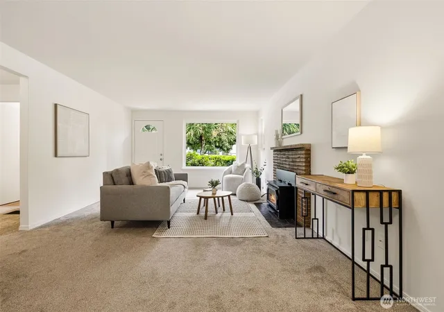 Photo 2 of Sale Pending at 20211 24th Avenue Ne, Shoreline, WA 98155 | MLS# NWM2540495 | Listing updated on 2026-09-25
