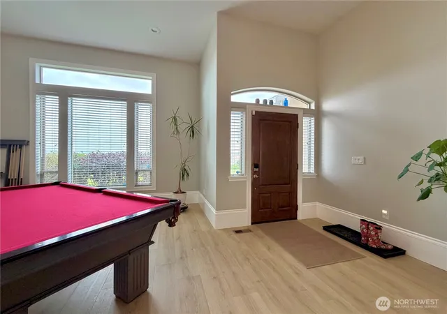 Photo 3 of Single family home for sale at 7019 Ne Lake Vista Dr, Moses Lake, WA 98837 | MLS# NWM2540517 | Listing updated on 2026-09-28