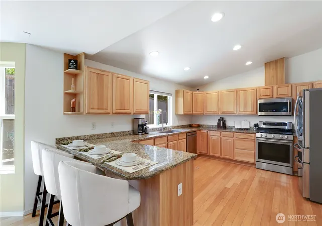 Photo 4 of Single family home for sale at 2028 NW Misty Ridge Ln, Silverdale, WA 98383 | MLS# NWM2540537 | Listing updated on 2026-09-22