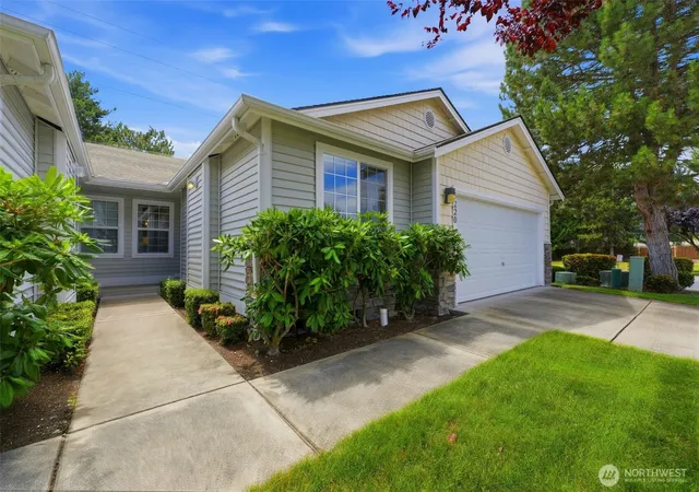 Photo 3 of Sale Pending at 5220 77th Street W #8, Lakewood, WA 98499 | MLS# NWM2540553 | Listing updated on 2026-10-03