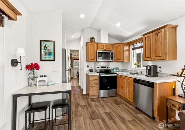 Photo 3 of Manufactured home for sale at 4707 Black Lake Belmore Rd Sw #29, Olympia, WA 98512 | MLS# NWM2540596 | Listing updated on 2026-09-22