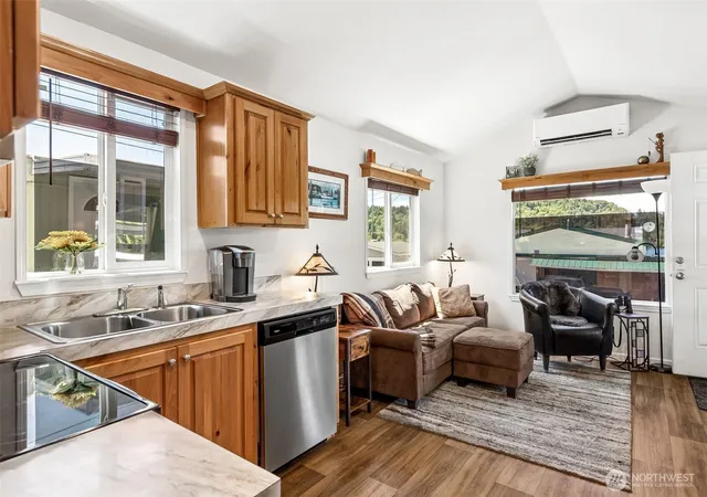 Photo 3 of Manufactured home for sale at 4707 Black Lake Belmore Rd SW #29, Olympia, WA 98512 | MLS# NWM2540596 | Listing updated on 2026-09-22