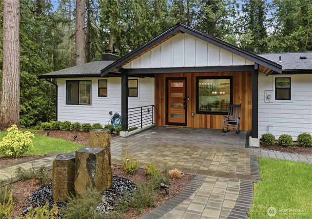 Photo 2 of Single family home for sale at 2641 271st Avenue Se, Issaquah, WA 98029 | MLS# NWM2540620 | Listing updated on 2026-09-22