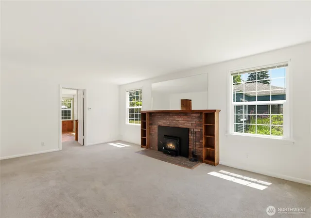 Photo 3 of Single family home for sale at 2926 Hawthorne Pl Se, Olympia, WA 98501 | MLS# NWM2540628 | Listing updated on 2026-09-22