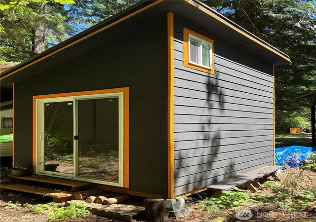 Photo 1 of Manufactured home for sale at 1128 Alder Ln, Maple Falls, WA 98266 | MLS# NWM2540699 | Listing updated on 2026-09-22