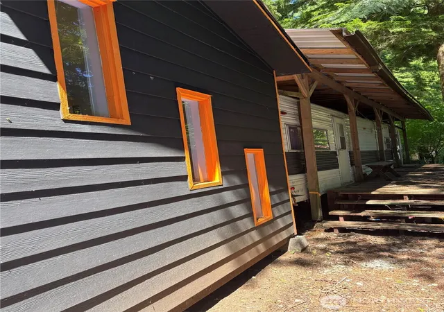 Photo 4 of Manufactured home for sale at 1128 Alder Ln, Maple Falls, WA 98266 | MLS# NWM2540699 | Listing updated on 2026-09-22