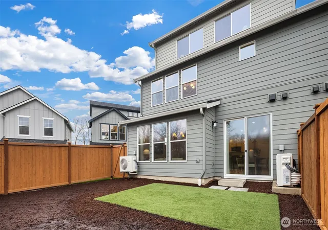 Photo 4 of Townhouse for sale at 15814 23rd Avenue NE, Marysville, WA 98271 | MLS# NWM2540704 | Listing updated on 2026-10-02
