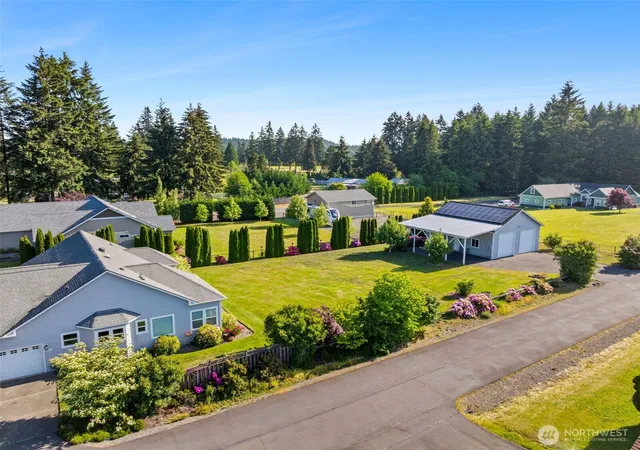 Photo 4 of Sale Pending at 18442 Apricot St SW, Rochester, WA 98579 | MLS# NWM2540705 | Listing updated on 2026-09-25