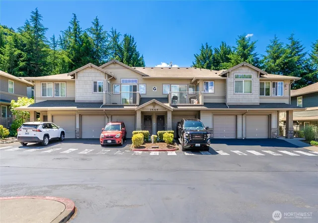 Photo 3 of Condo for sale at 15325 Se 155th Place #G1, Renton, WA 98058 | MLS# NWM2540719 | Listing updated on 2026-09-22