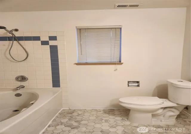 Photo 4 of Condo for sale at 1905 98th Street SE #2, Everett, WA 98208 | MLS# NWM2540742 | Listing updated on 2026-10-02