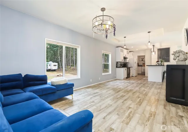 Photo 3 of Manufactured home for sale at 2811 Andreason Rd, Langley, WA 98260 | MLS# NWM2540743 | Listing updated on 2026-09-22