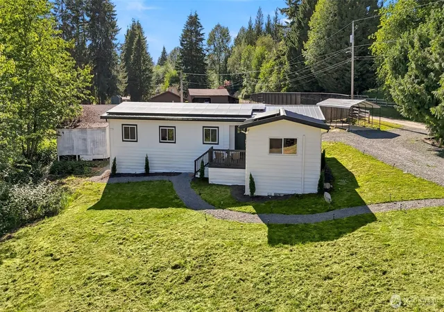 Photo 3 of Manufactured home for sale at 3412 147th Avenue Ne, Lake Stevens, WA 98258 | MLS# NWM2540744 | Listing updated on 2026-09-22