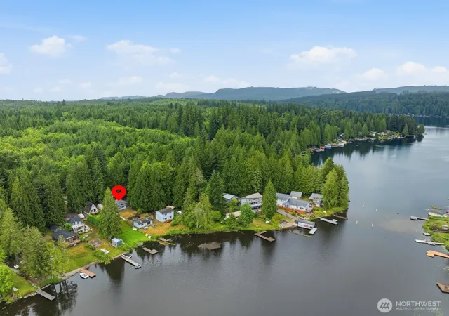 Photo 2 of Single family home for sale at 829 Sw Lake Roesiger Rd, Snohomish, WA 98290 | MLS# NWM2540757 | Listing updated on 2026-10-03