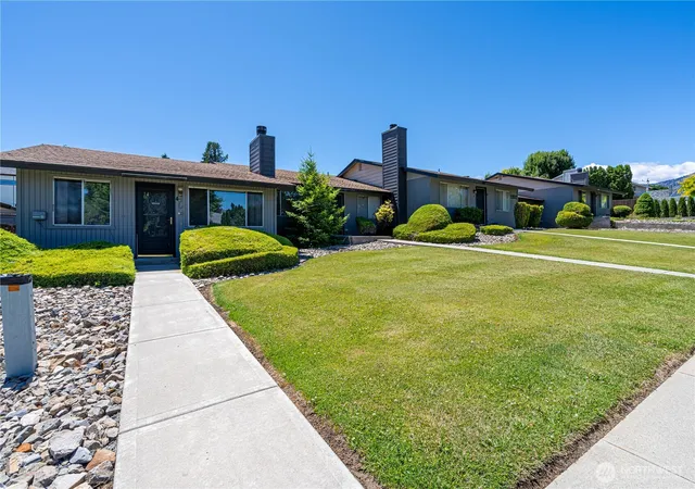 Photo 1 of Multi family home for sale at 340 Pear Ln #1-8, Wenatchee, WA 98801 | MLS# NWM2540788 | Listing updated on 2026-09-22