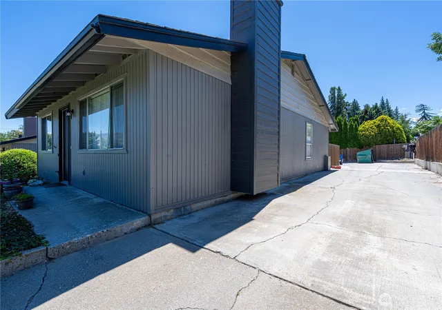 Photo 4 of Multi family home for sale at 340 Pear Ln #1-8, Wenatchee, WA 98801 | MLS# NWM2540788 | Listing updated on 2026-09-22