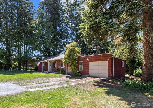 Photo 3 of Sale Pending at 20430 52nd Avenue W, Lynnwood, WA 98036 | MLS# NWM2540803 | Listing updated on 2026-09-25