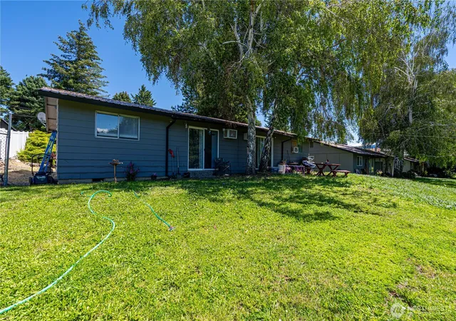 Photo 3 of House for sale at 400 N Keller Ave #A & B, East Wenatchee, WA 98802 | MLS# NWM2540808 | Listing updated on 2026-09-22