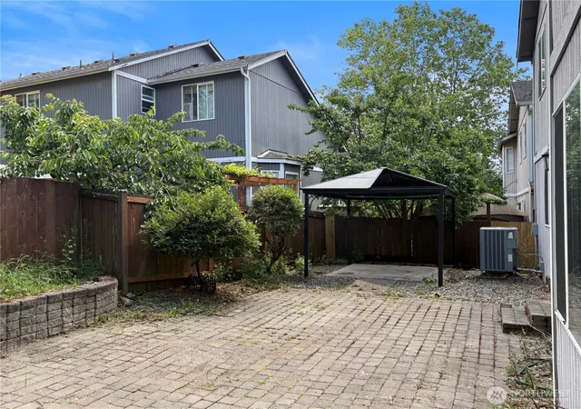 Photo 3 of Sale Pending at 31590 115th Avenue SE, Auburn, WA 98092 | MLS# NWM2540809 | Listing updated on 2026-09-23