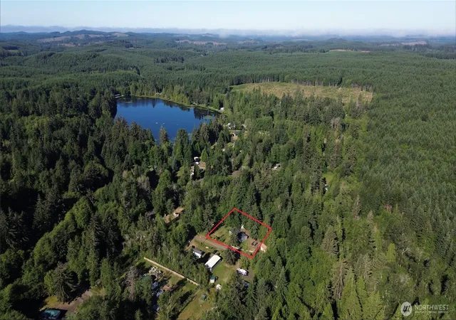 Photo 3 of Manufactured home for sale at 65 W Skokomish Trl, Elma, WA 98541 | MLS# NWM2540837 | Listing updated on 2026-10-01