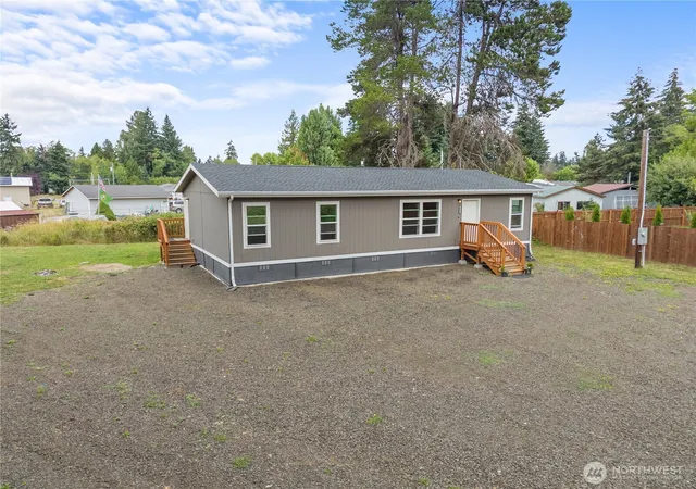 Photo 1 of Manufactured home for sale at 2716 Vantage Ave Sw, Olympia, WA 98512 | MLS# NWM2540845 | Listing updated on 2026-09-29