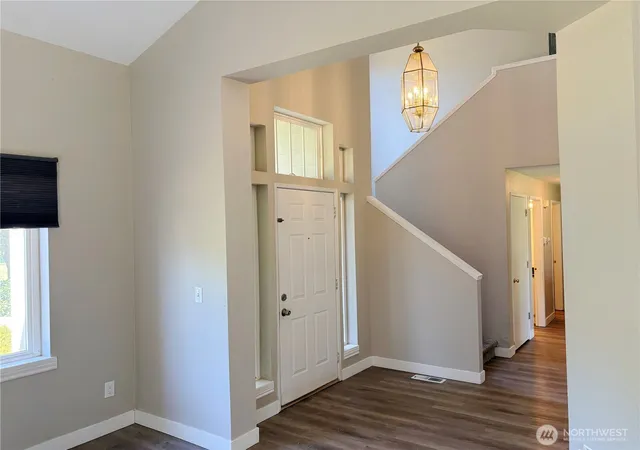 Photo 4 of Sale Pending at 24712 234th Way SE, Maple Valley, WA 98038 | MLS# NWM2540860 | Listing updated on 2026-08-27