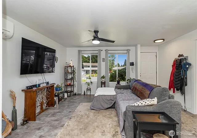 Photo 3 of House for sale at 9010 9th Place SE, Lake Stevens, WA 98258 | MLS# NWM2540863 | Listing updated on 2026-09-30