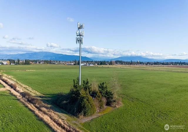 Photo 1 of Sale Pending at 8976 Double Ditch Rd, Lynden, WA 98264 | MLS# NWM2540892 | Listing updated on 2026-09-25