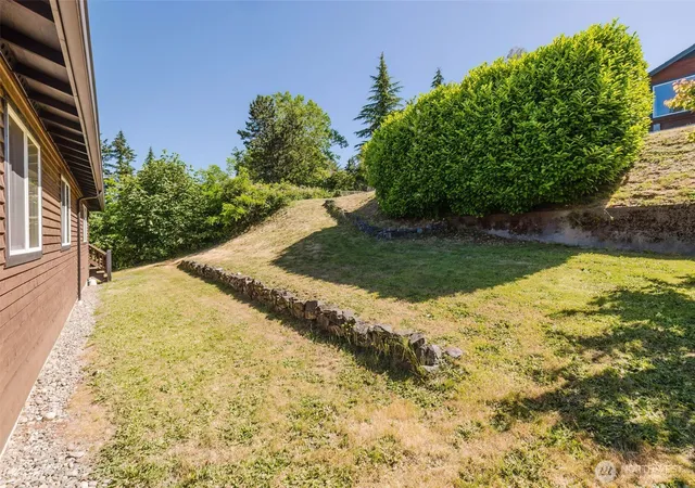 Photo 3 of Single family home for sale at 221 Farragut Ave, Port Orchard, WA 98366 | MLS# NWM2540897 | Listing updated on 2026-07-08