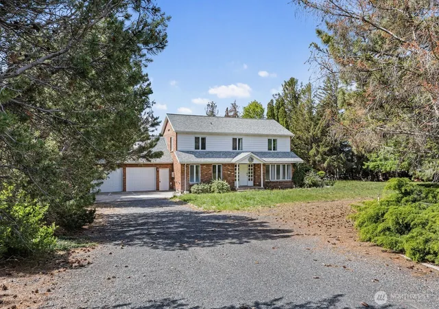 Photo 4 of Single family home for sale at 5207 NW Painted Hills Rd, Ephrata, WA 98823 | MLS# NWM2540905 | Listing updated on 2026-09-22