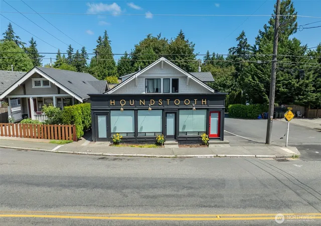 Multi family home for sale at 2102 N -2108 Oakes St, Tacoma, WA 98406 | MLS# NWM2540936