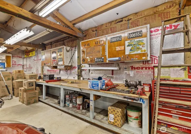 Photo 4 of Sale Pending at 2345 N 130th Street, Seattle, WA 98133 | MLS# NWM2540946 | Listing updated on 2026-09-23