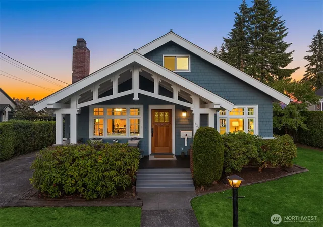Photo 1 of Single family home for sale at 423 Ave B, Snohomish, WA 98290 | MLS# NWM2540954 | Listing updated on 2026-10-01