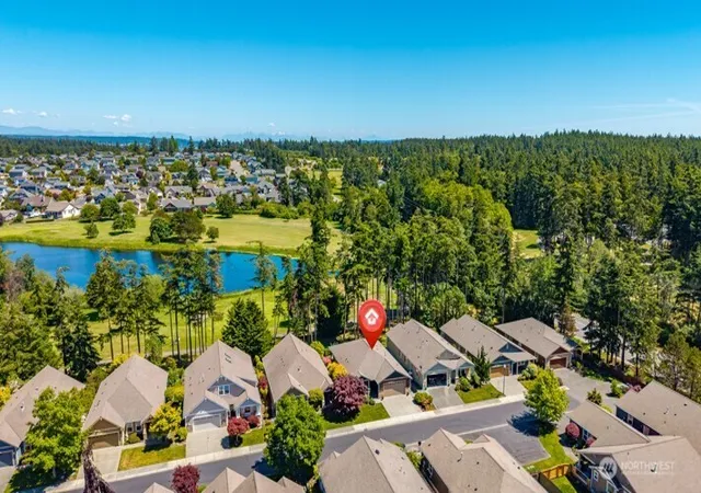 Photo 3 of Single family home for sale at 1844 Sw Aberdeen Ct, Oak Harbor, WA 98277 | MLS# NWM2540959 | Listing updated on 2026-10-02