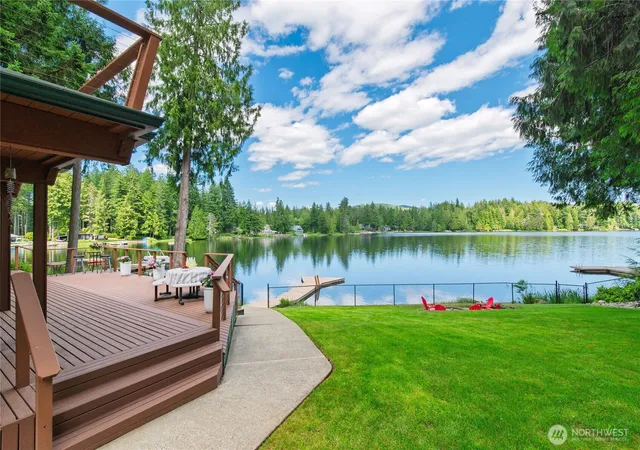 Photo 3 of Sale Pending at 4694 Panther Lake Rd W, Bremerton, WA 98312 | MLS# NWM2540967 | Listing updated on 2026-09-28