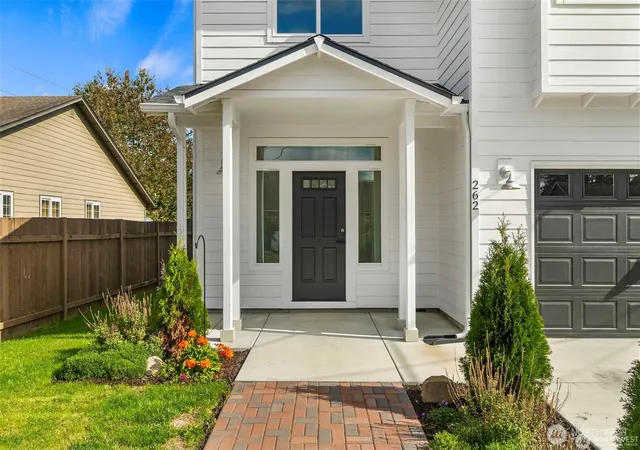 Photo 2 of Single family home for sale at 262 N Olympia St, Tenino, WA 98589 | MLS# NWM2540976 | Listing updated on 2026-09-22